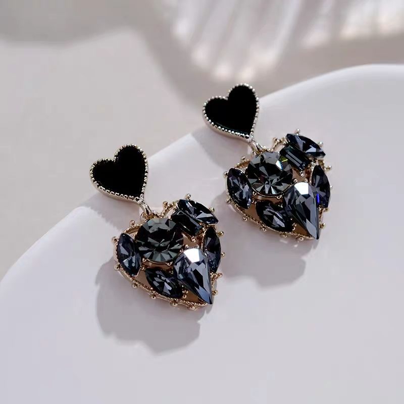 New rhinestone love earrings for women